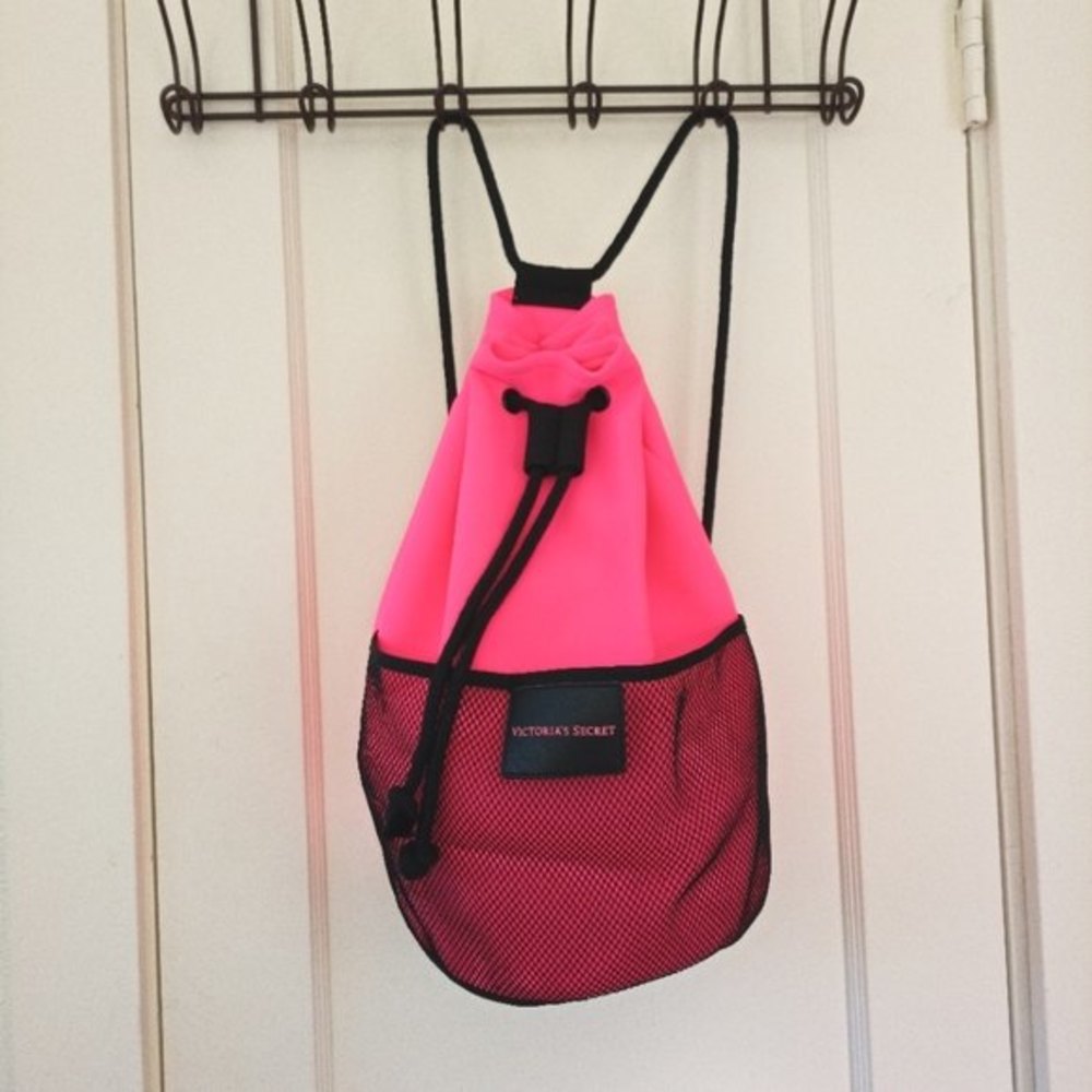 🌷3/15🌷 Victoria's Secret neon sling bag
